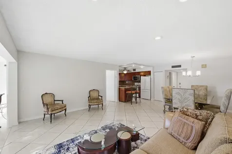 129 Piedmont C Delray Beach FL 33484
