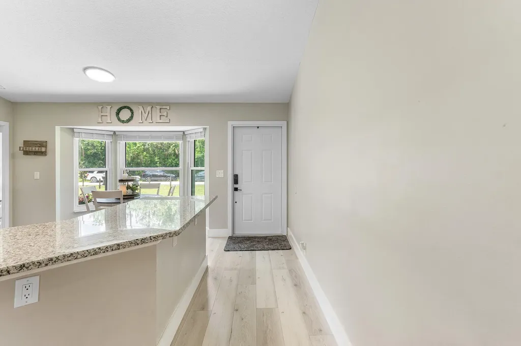 17105 N 70th Street Street N The Acreage FL 33470