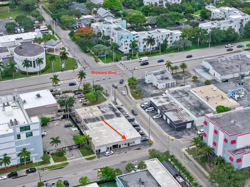 832 NW 1st Street Fort Lauderdale FL 33311