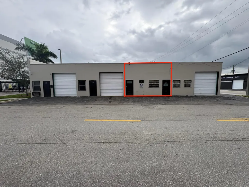 832 NW 1st Street Fort Lauderdale FL 33311