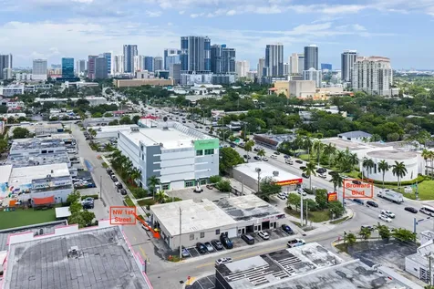 832 NW 1st Street Fort Lauderdale FL 33311