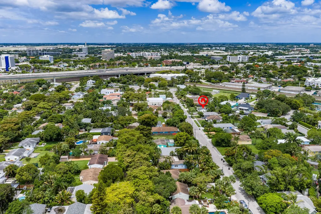 1007 Charles Street West Palm Beach FL 33401