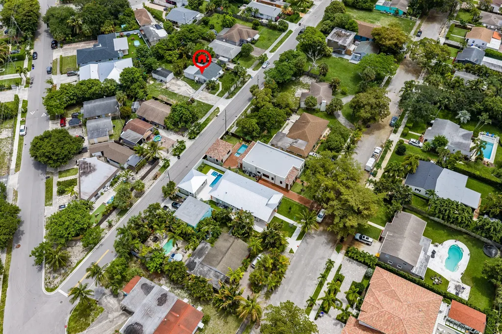 1007 Charles Street West Palm Beach FL 33401