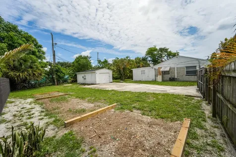 1007 Charles Street West Palm Beach FL 33401