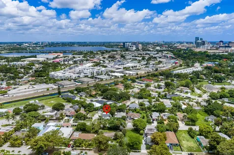 1007 Charles Street West Palm Beach FL 33401