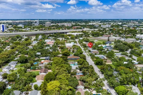 1007 Charles Street West Palm Beach FL 33401