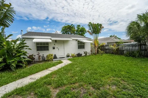 1007 Charles Street West Palm Beach FL 33401