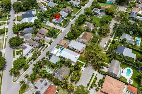 1007 Charles Street West Palm Beach FL 33401