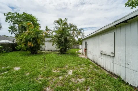 1007 Charles Street West Palm Beach FL 33401