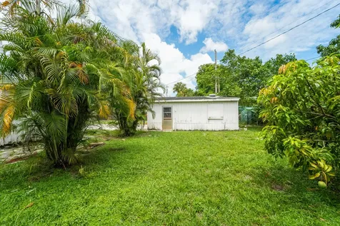 1007 Charles Street West Palm Beach FL 33401