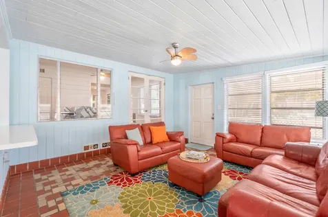 411 S Palmway Lake Worth Beach FL 33460