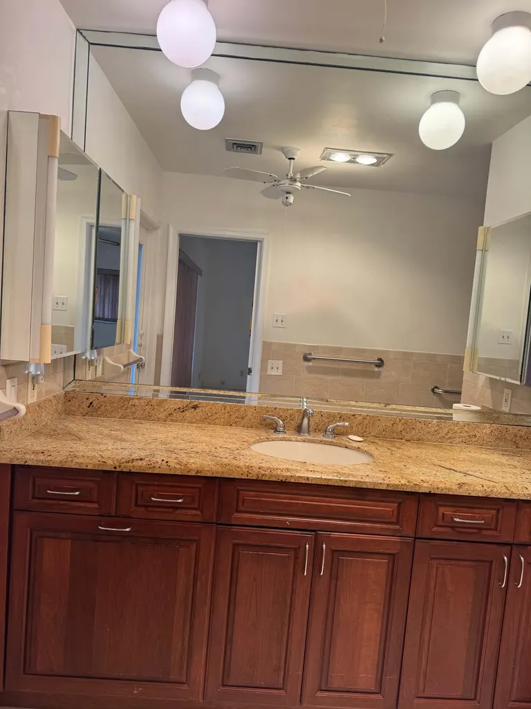 999 SW Pepperridge Terrace Boca Raton FL 33486