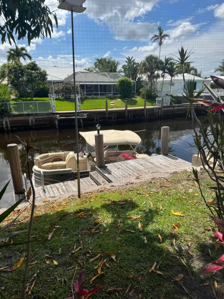 999 SW Pepperridge Terrace Boca Raton FL 33486
