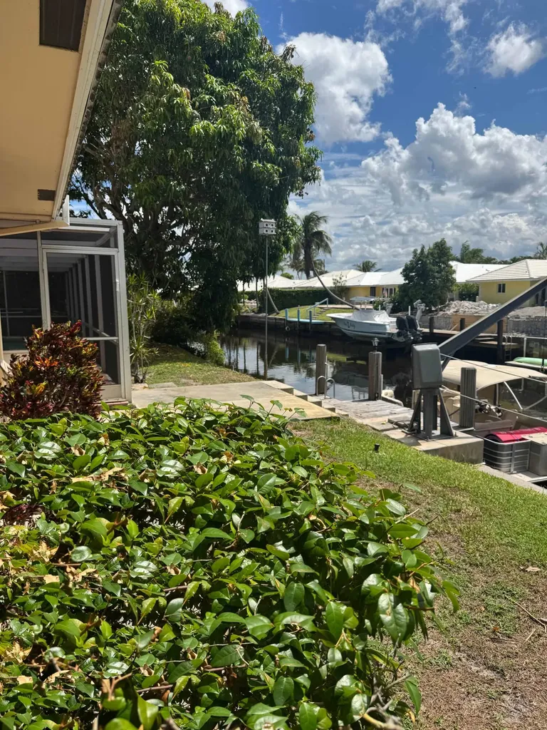 999 SW Pepperridge Terrace Boca Raton FL 33486