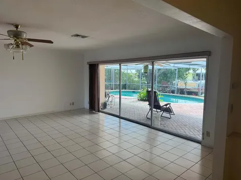 999 SW Pepperridge Terrace Boca Raton FL 33486
