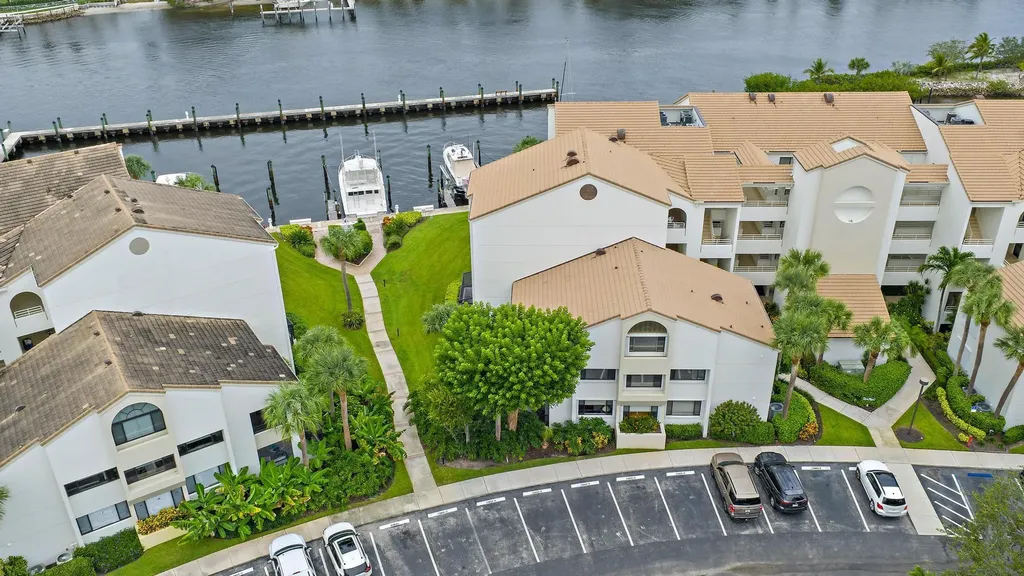 811 Oak Harbour Drive Juno Beach FL 33408