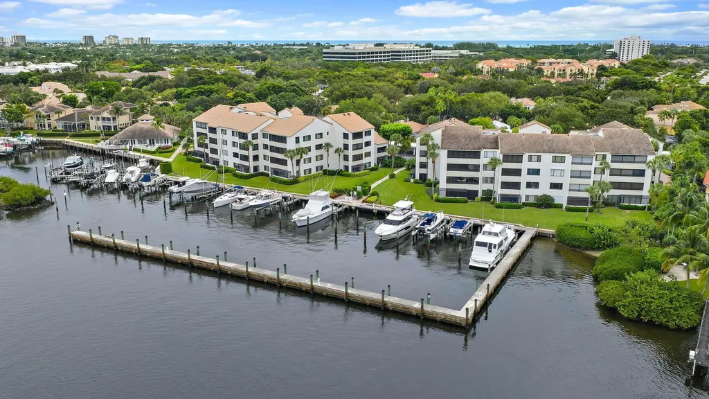 811 Oak Harbour Drive Juno Beach FL 33408