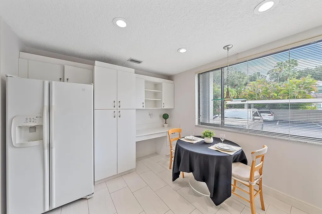 811 Oak Harbour Drive Juno Beach FL 33408