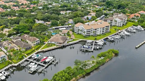 811 Oak Harbour Drive Juno Beach FL 33408