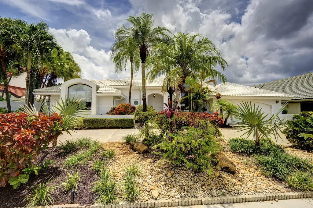 10252 Shireoaks Lane Boca Raton FL 33498