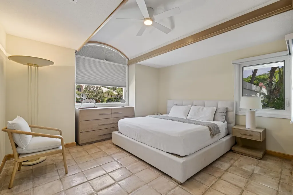 10252 Shireoaks Lane Boca Raton FL 33498
