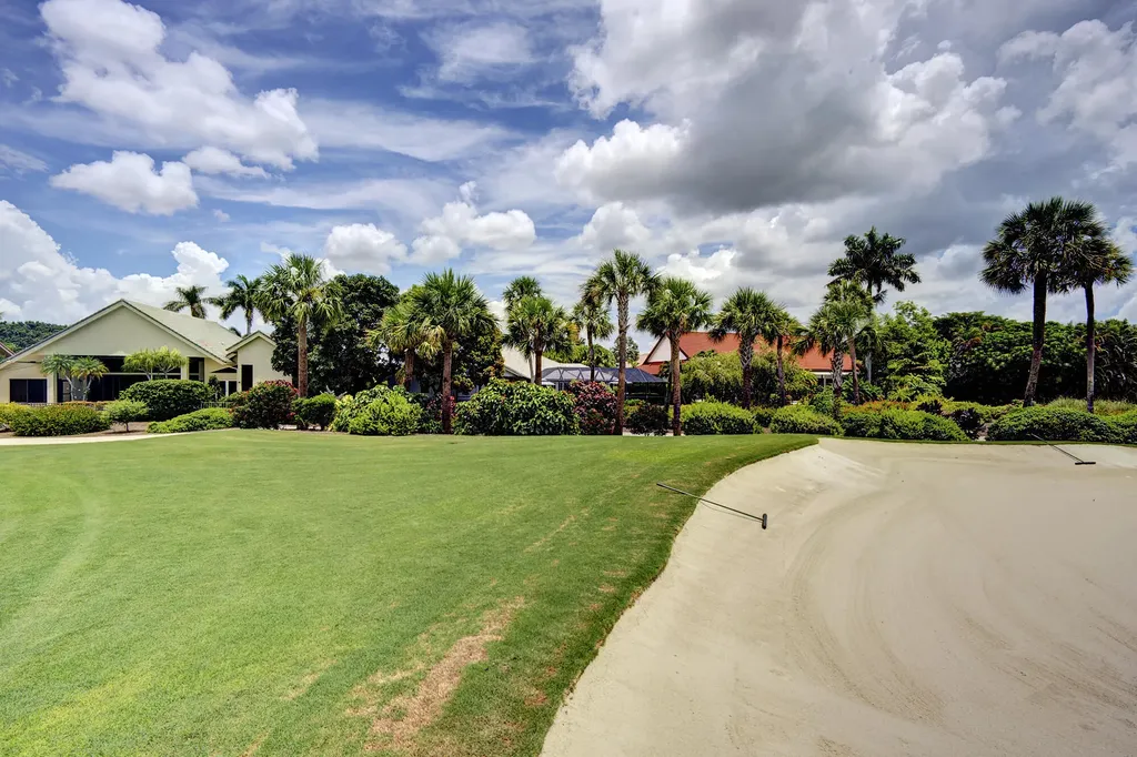 10252 Shireoaks Lane Boca Raton FL 33498