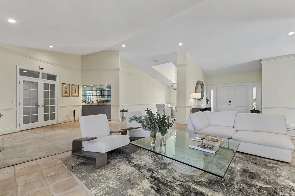 10252 Shireoaks Lane Boca Raton FL 33498