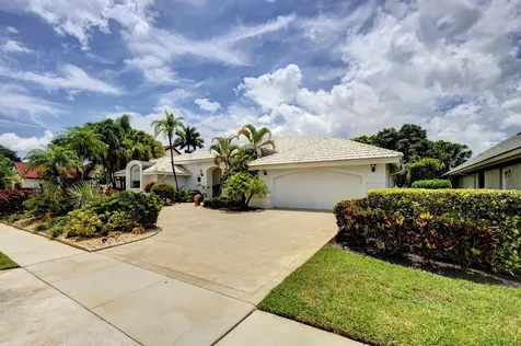 10252 Shireoaks Lane Boca Raton FL 33498