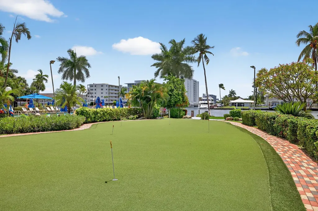 3233 NE 34th Street Fort Lauderdale FL 33308