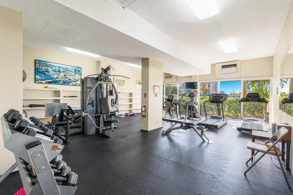 3233 NE 34th Street Fort Lauderdale FL 33308