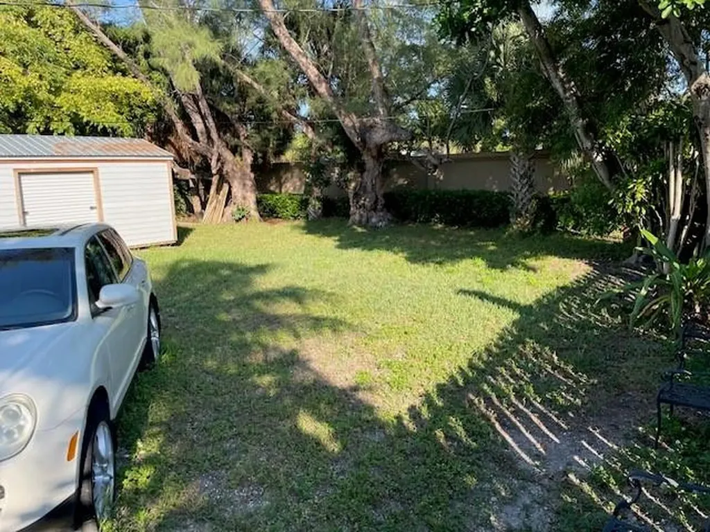 4936 NE 19th Terrace Pompano Beach FL 33064