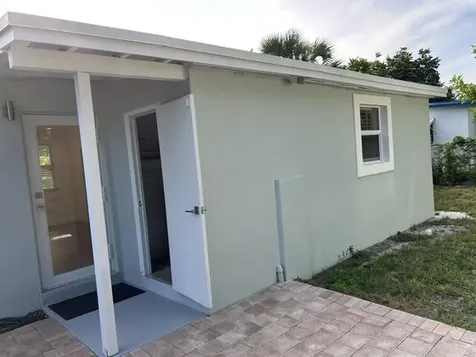 4936 NE 19th Terrace Pompano Beach FL 33064