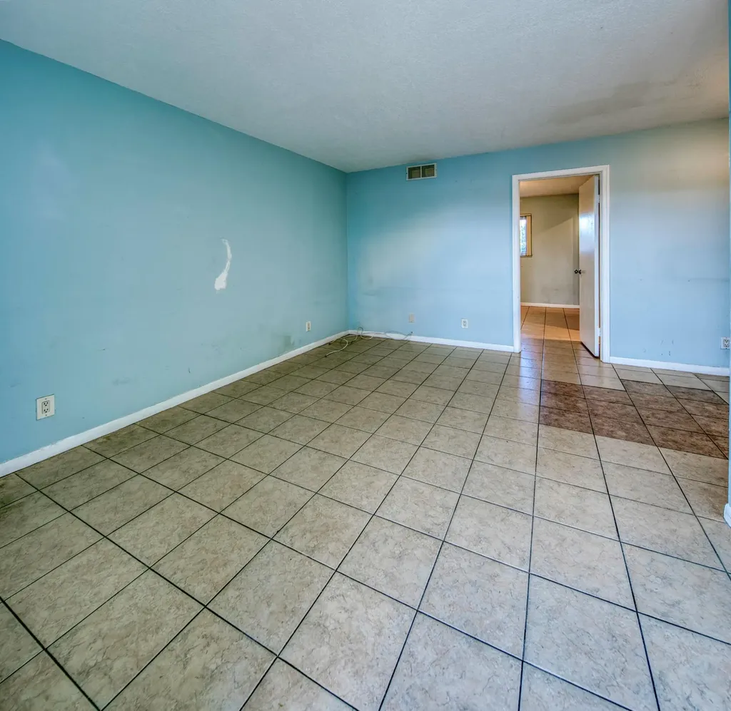 111 N L Street Lake Worth Beach FL 33460