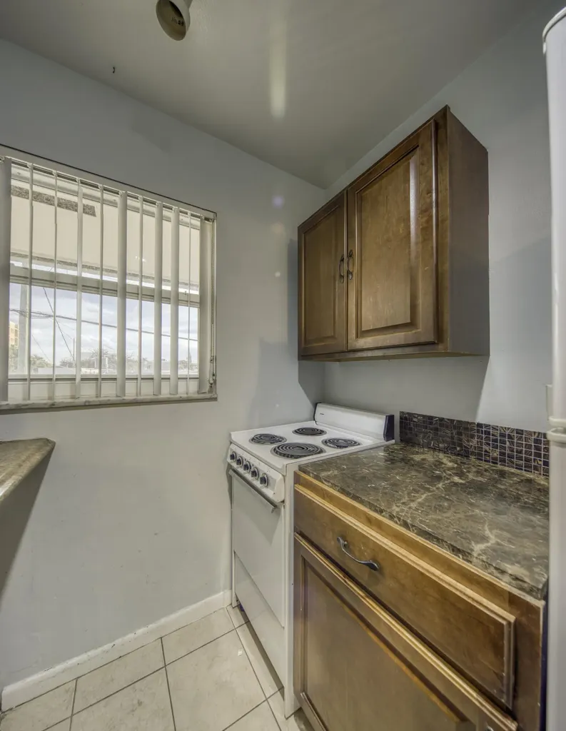 111 N L Street Lake Worth Beach FL 33460