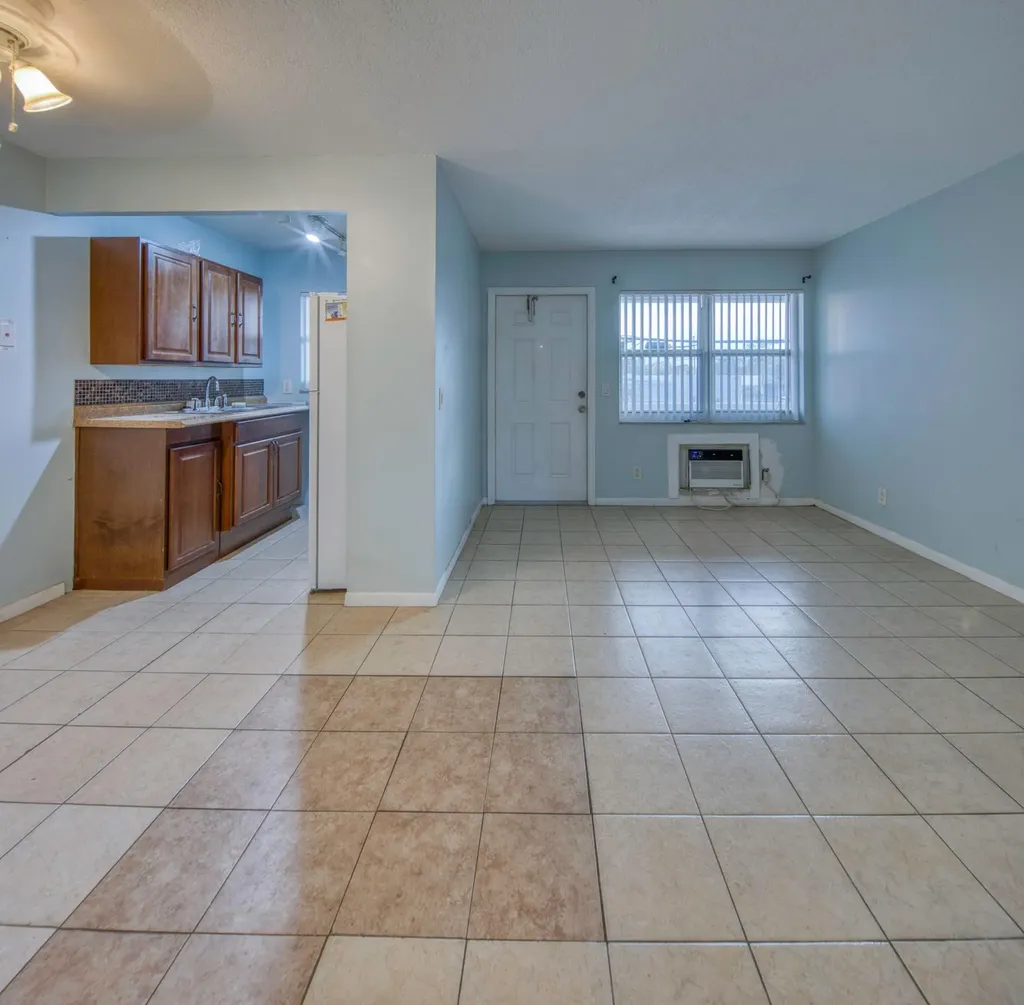 111 N L Street Lake Worth Beach FL 33460