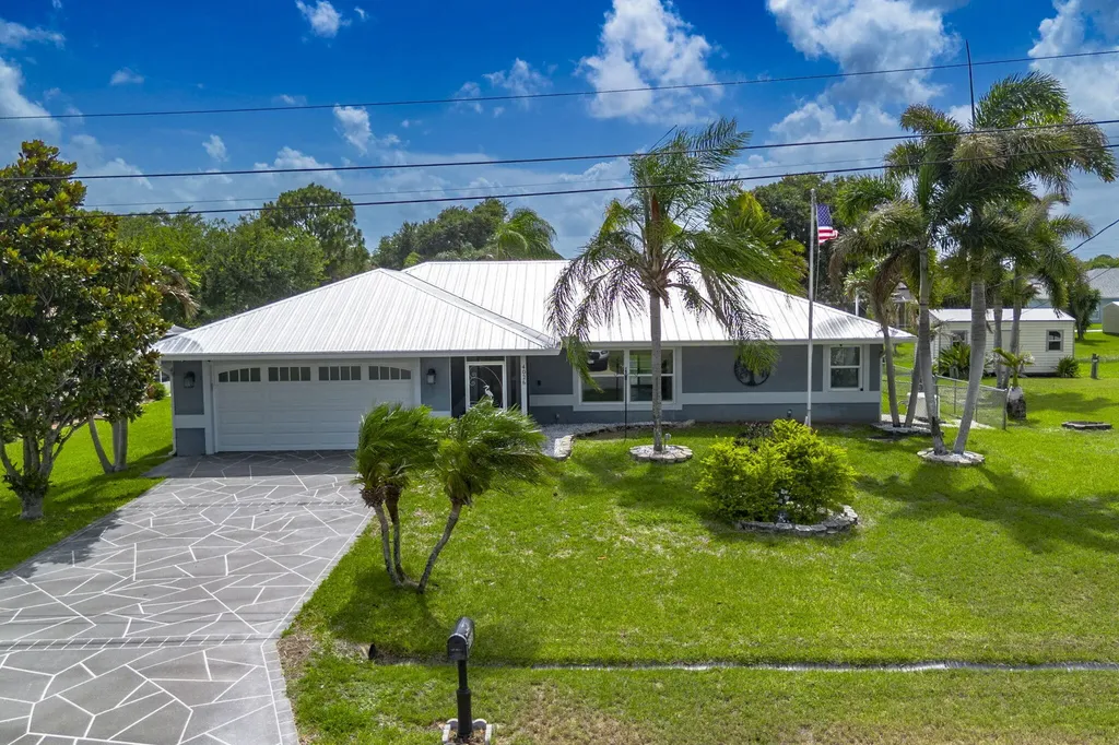 4026 SW Jaqust Port St Lucie FL 34953