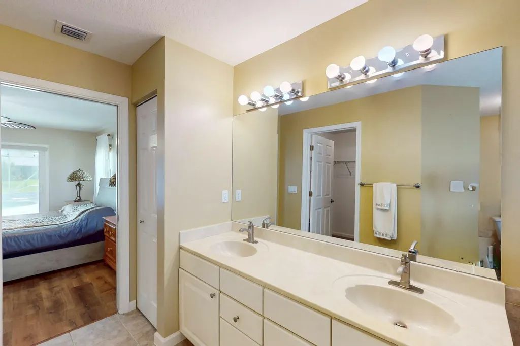 4026 SW Jaqust Port St Lucie FL 34953