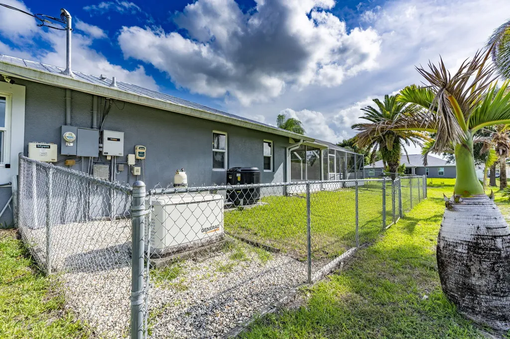 4026 SW Jaqust Port St Lucie FL 34953