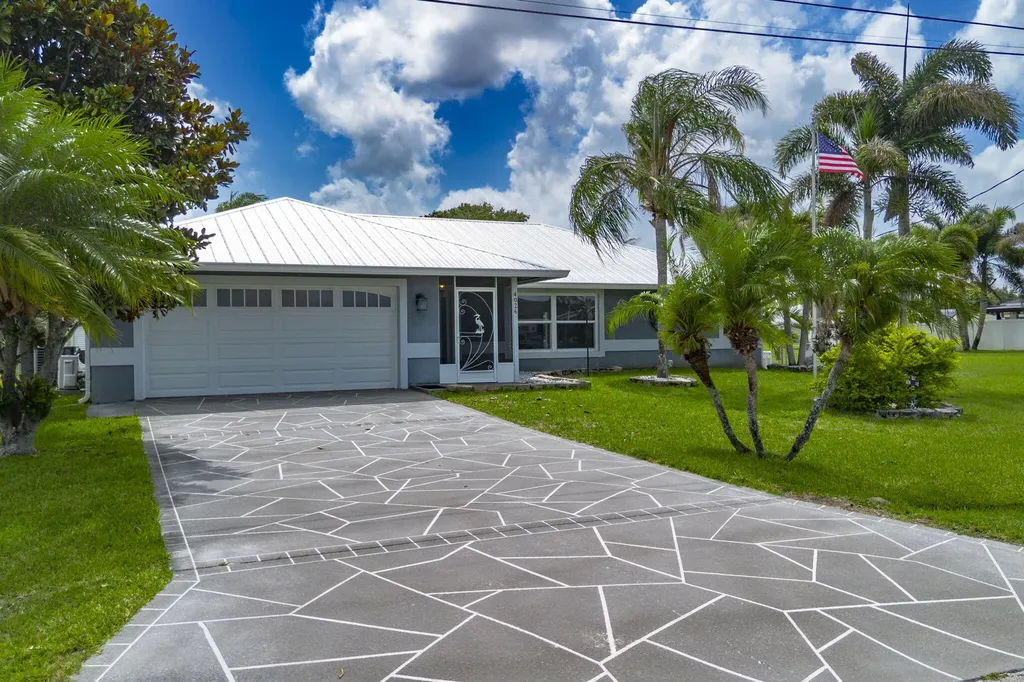 4026 SW Jaqust Port St Lucie FL 34953