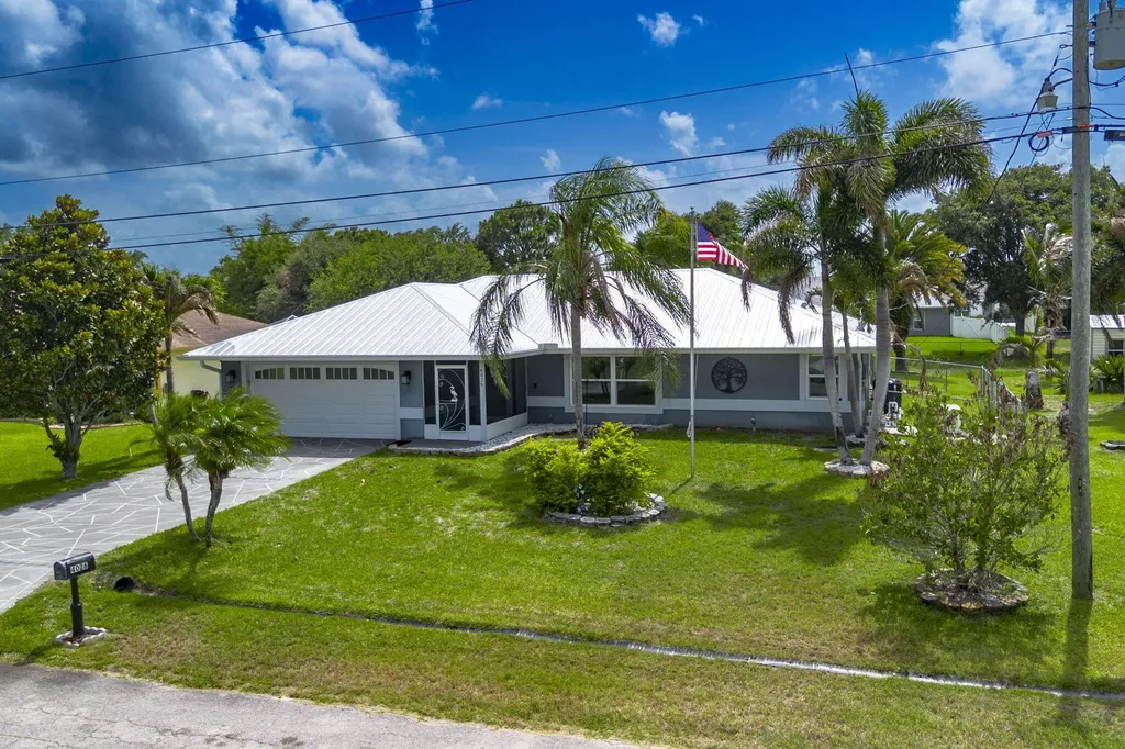 4026 SW Jaqust Port St Lucie FL 34953