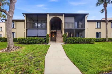 722 Sunny Pine Way Greenacres FL 33415