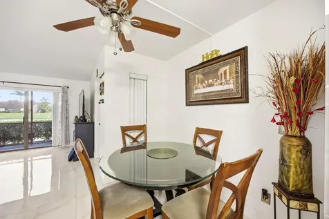 722 Sunny Pine Way Greenacres FL 33415