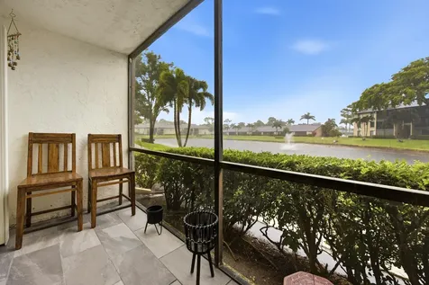 722 Sunny Pine Way Greenacres FL 33415