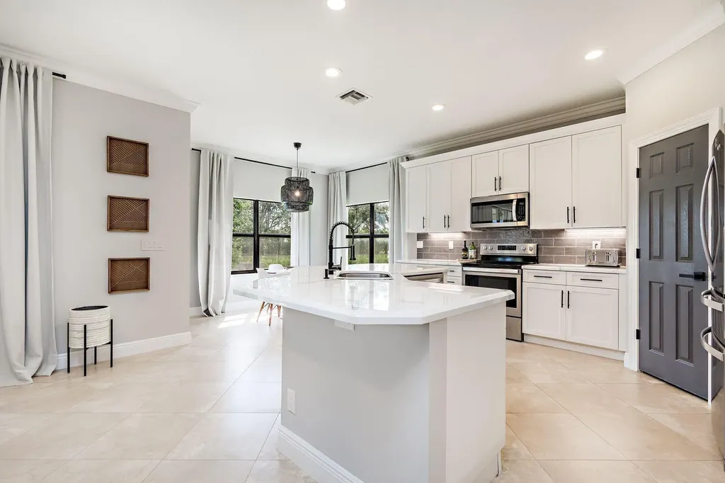 11137 Grandview Manor Wellington FL 33414