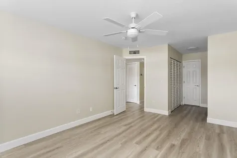111 Shore Court North Palm Beach FL 33408