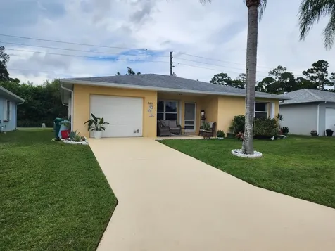 5668 Travelers Way Fort Pierce FL 34982