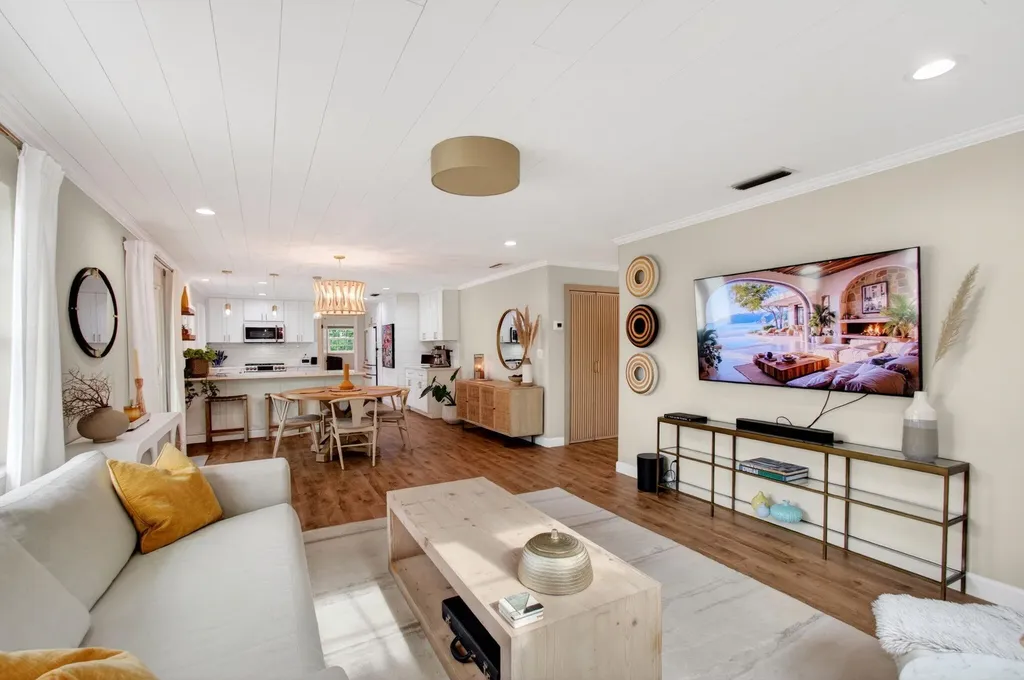 998 SW 7th Street Boca Raton FL 33486