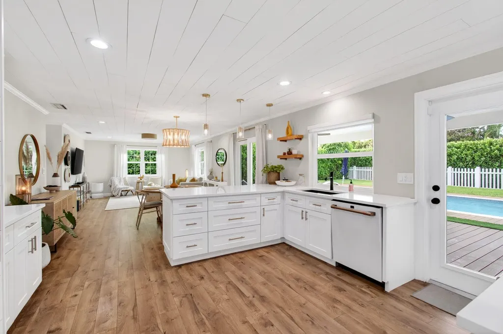 998 SW 7th Street Boca Raton FL 33486
