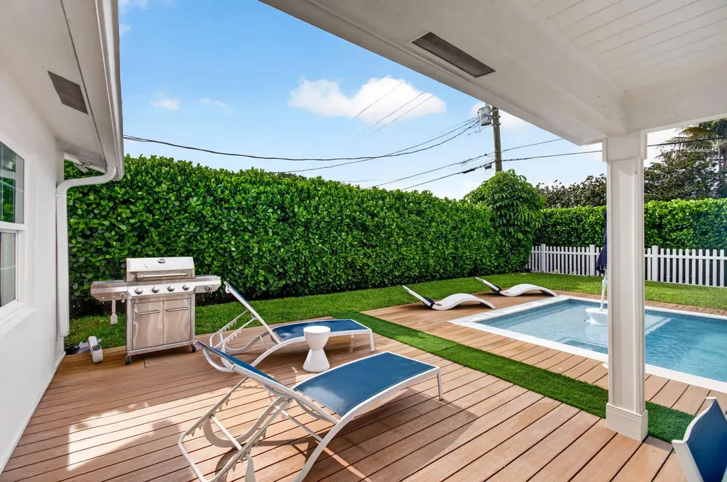998 SW 7th Street Boca Raton FL 33486