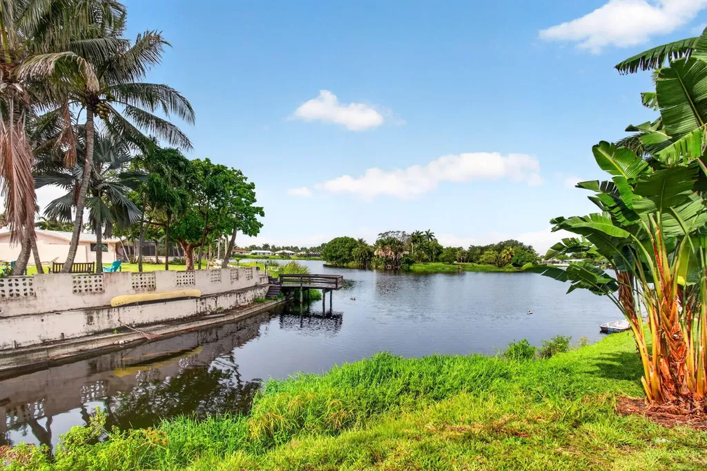 998 SW 7th Street Boca Raton FL 33486
